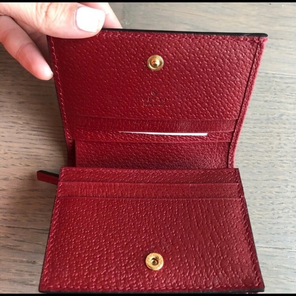 NEW GUCCI CARD CASE - Picture 2 of 5